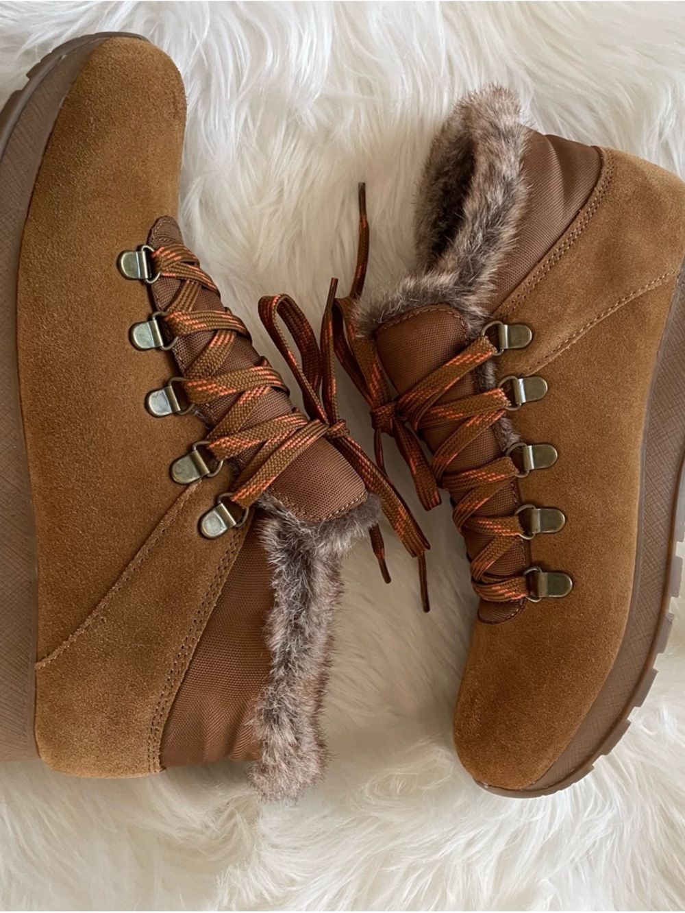 Baretraps Brown Suede Booties
